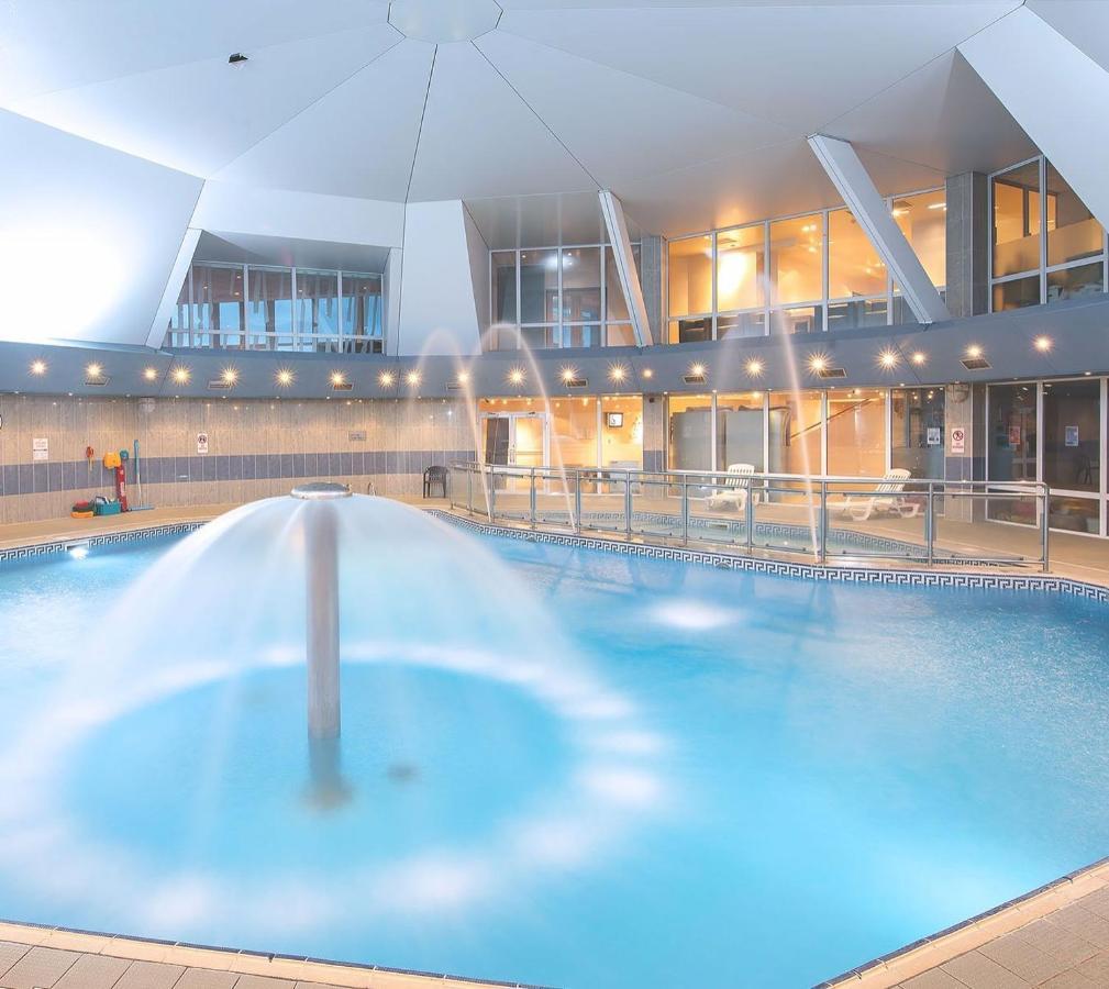 The Nineteenth, Oakridge St Mellion, Free Golf/Spa Eksteriør bilde